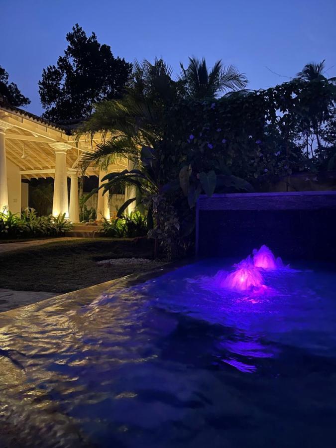Claire Villa By Younger Villas & Resorts Ахангама Экстерьер фото
