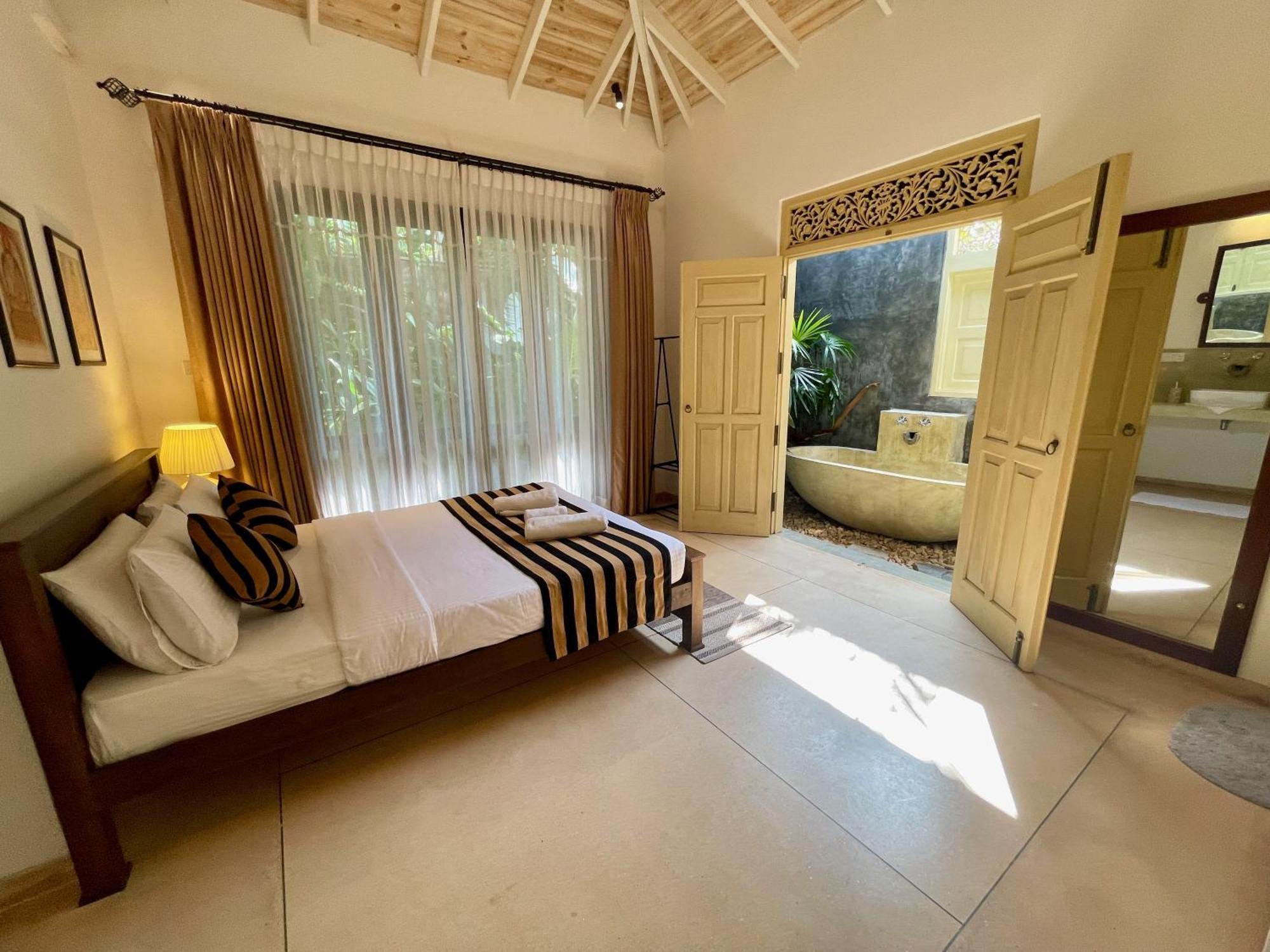 Claire Villa By Younger Villas & Resorts Ахангама Экстерьер фото